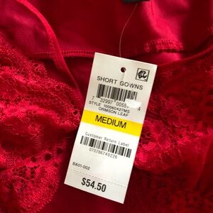 Crimson Leaf Lace Short Gown